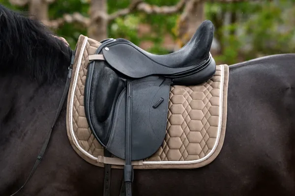 HB_Showtime_Zadeldek_Velvet_taupe