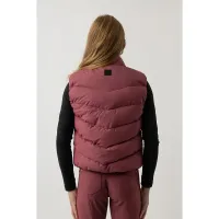 BR_Eevolv_bodywarmer_Leen_Maroon_1