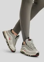 Rijbroek_Megan_Grey_3