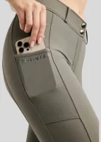 Rijbroek_Megan_Grey_5